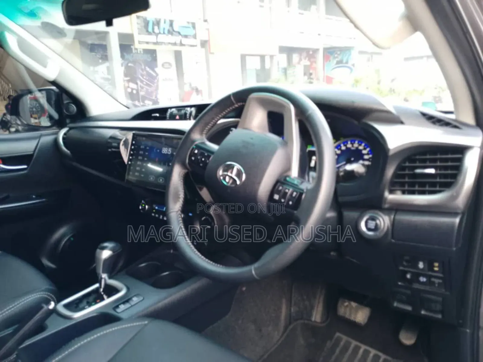 Toyota Hilux 2022 Gray