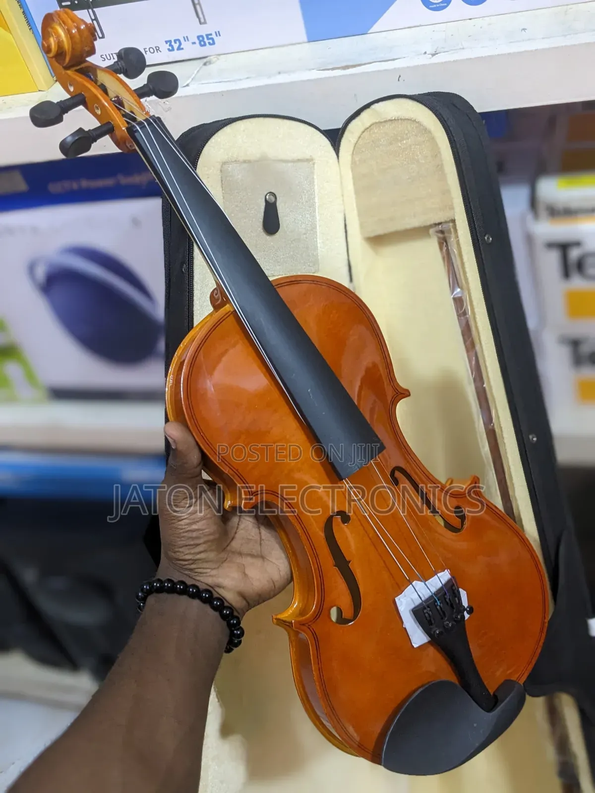 Violin Gitaa Bora Zaidi
