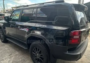 Toyota Land Cruiser Prado 2024 Black