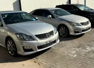 Toyota Crown 2009 Ivory