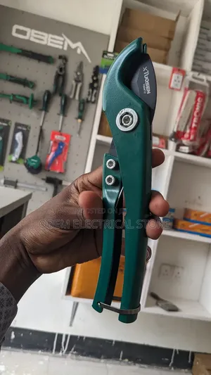 PVC Pipe Cutter (32mm)