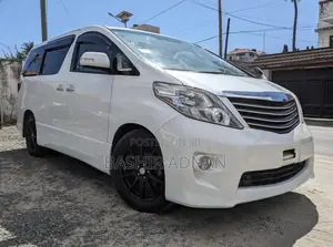 Toyota Alphard 2.4 Petrol FWD 2009 White