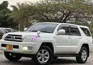 Toyota Hilux Surf 2005 White