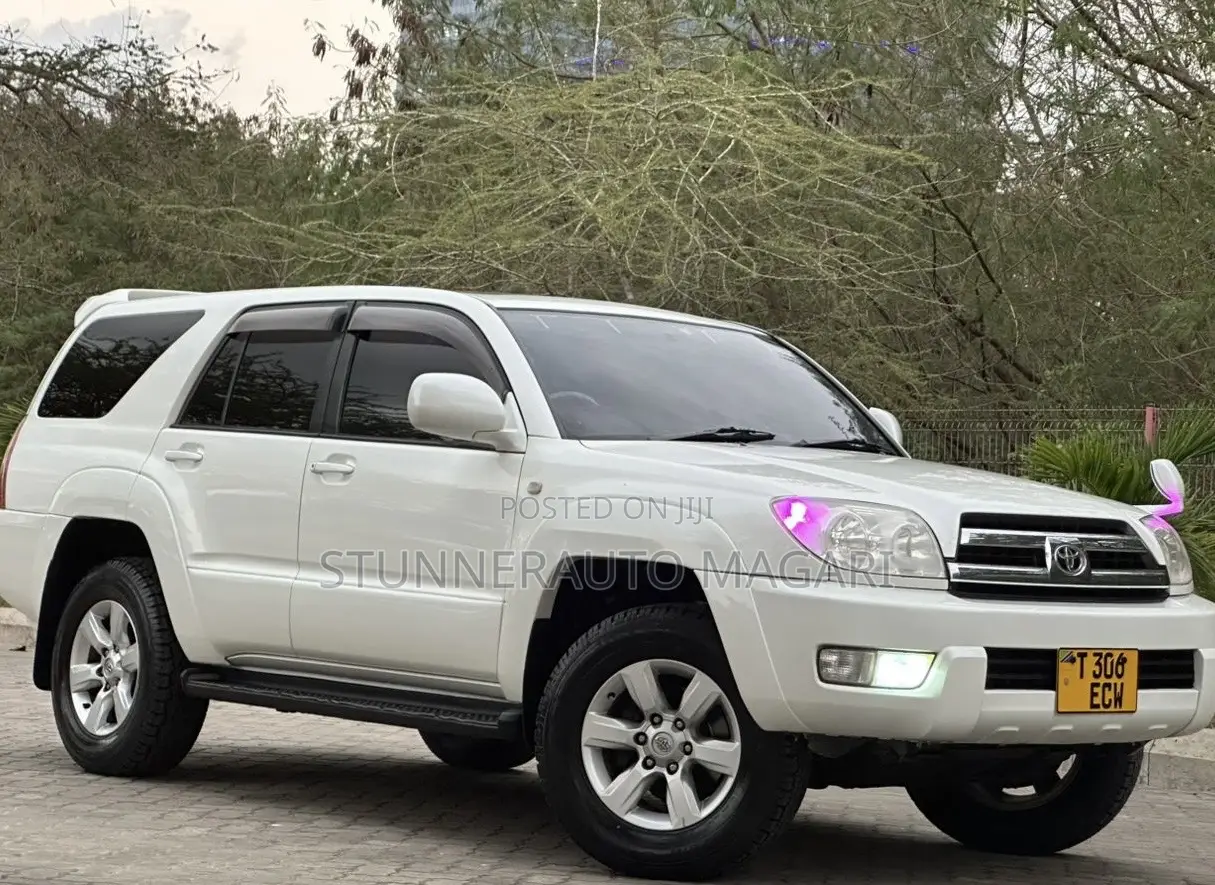 Toyota Hilux Surf 2005 White