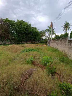 Plot for Sale Bahari Beach