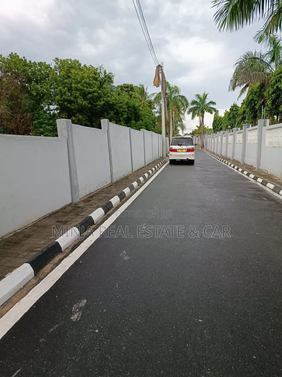 Plot for Sale Bahari Beach