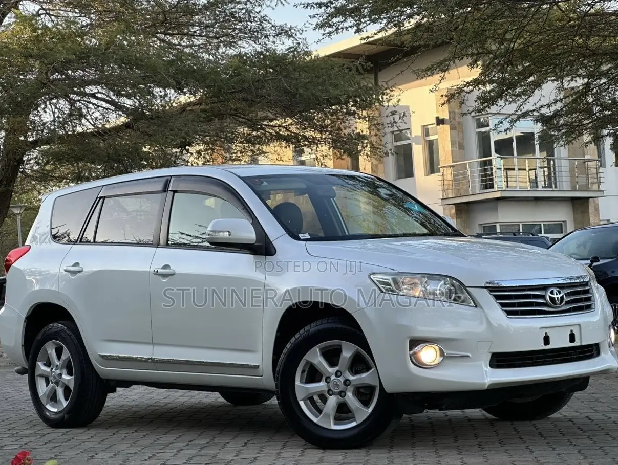 Toyota Vanguard 2010 Pearl