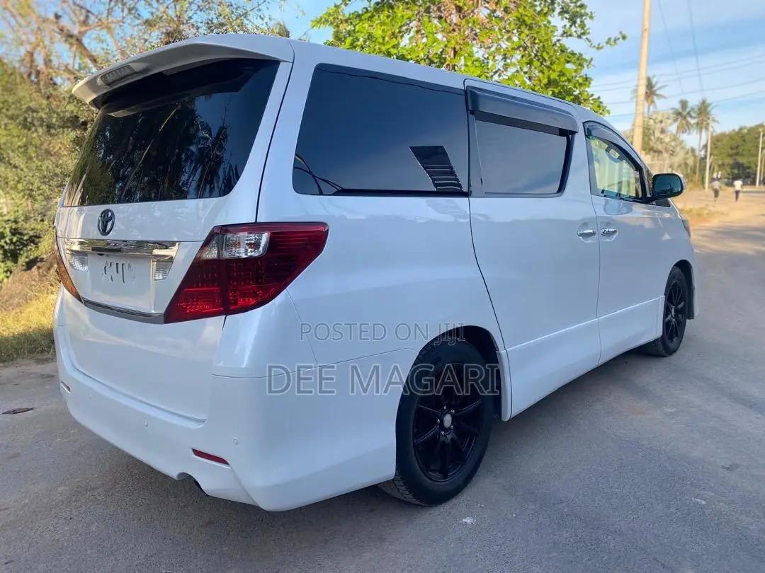 Toyota Alphard 2009 White