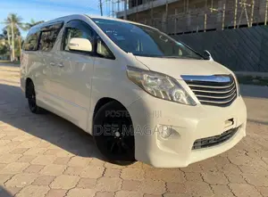 Toyota Alphard 2009 White
