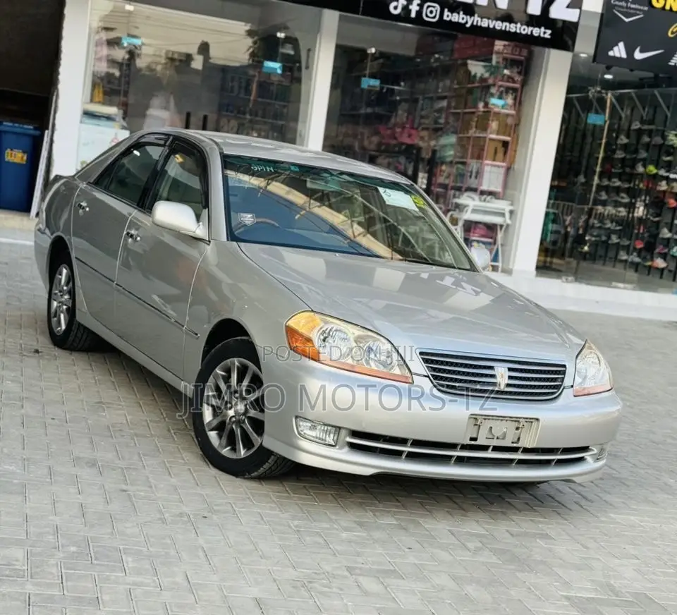 Toyota Mark II 2004 Silver