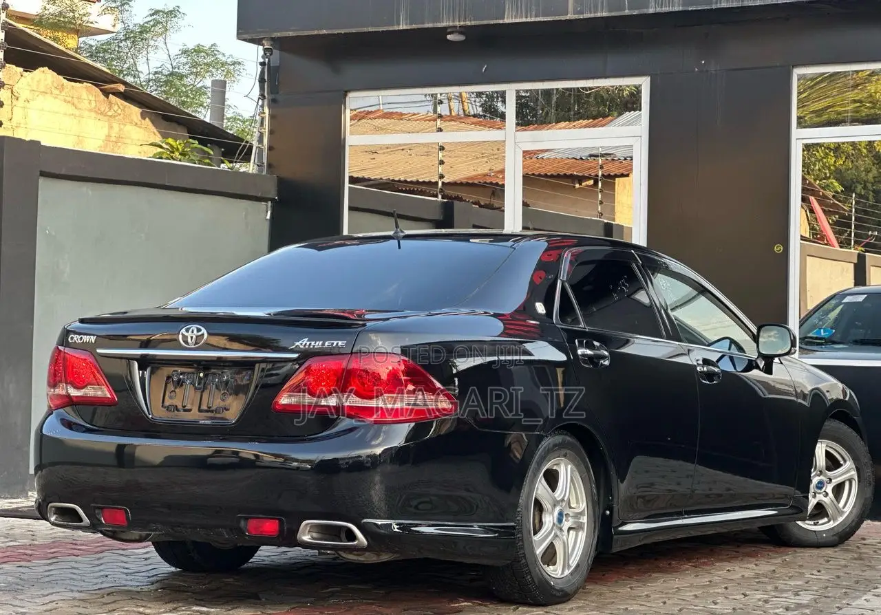 Toyota Crown 2008 Black