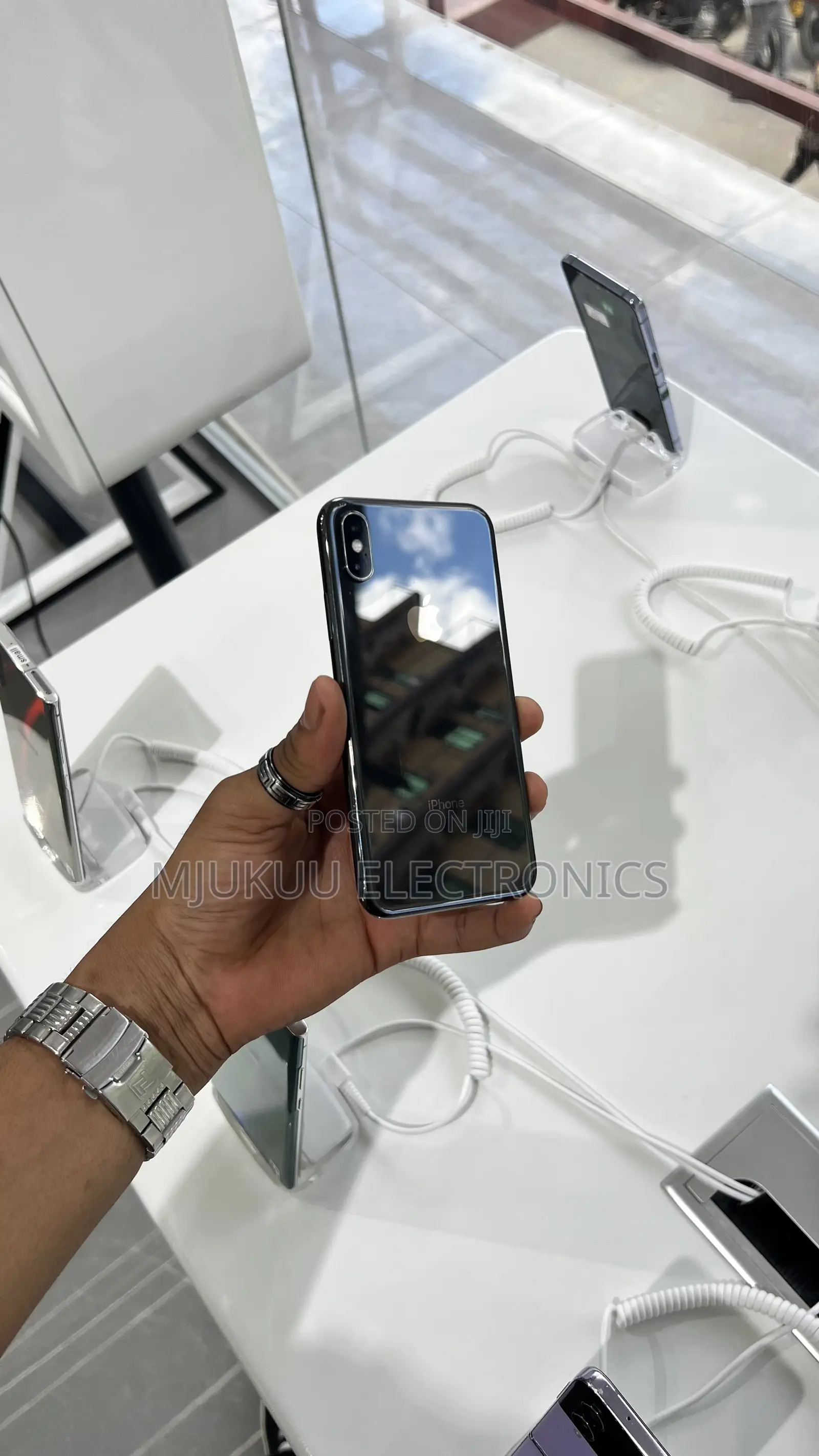 Apple iPhone X 64 GB Black
