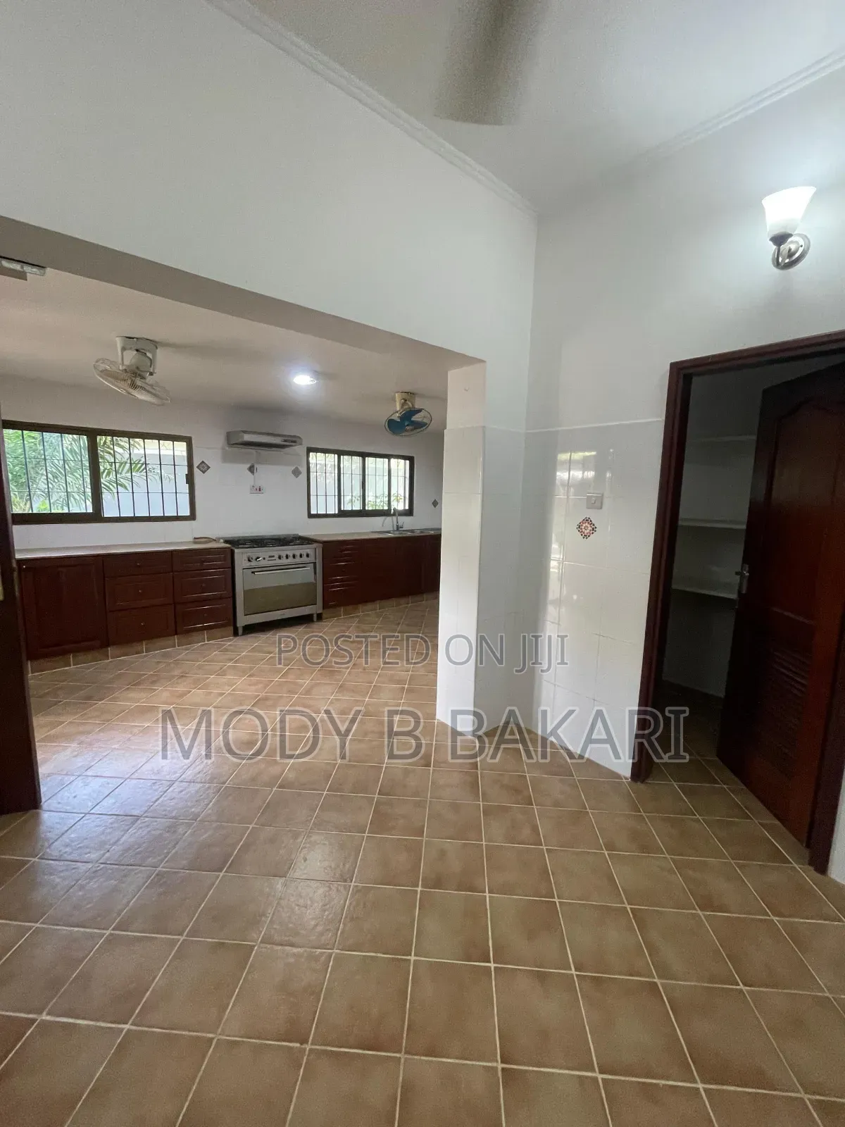 3bdrm House in Mikocheni for rent