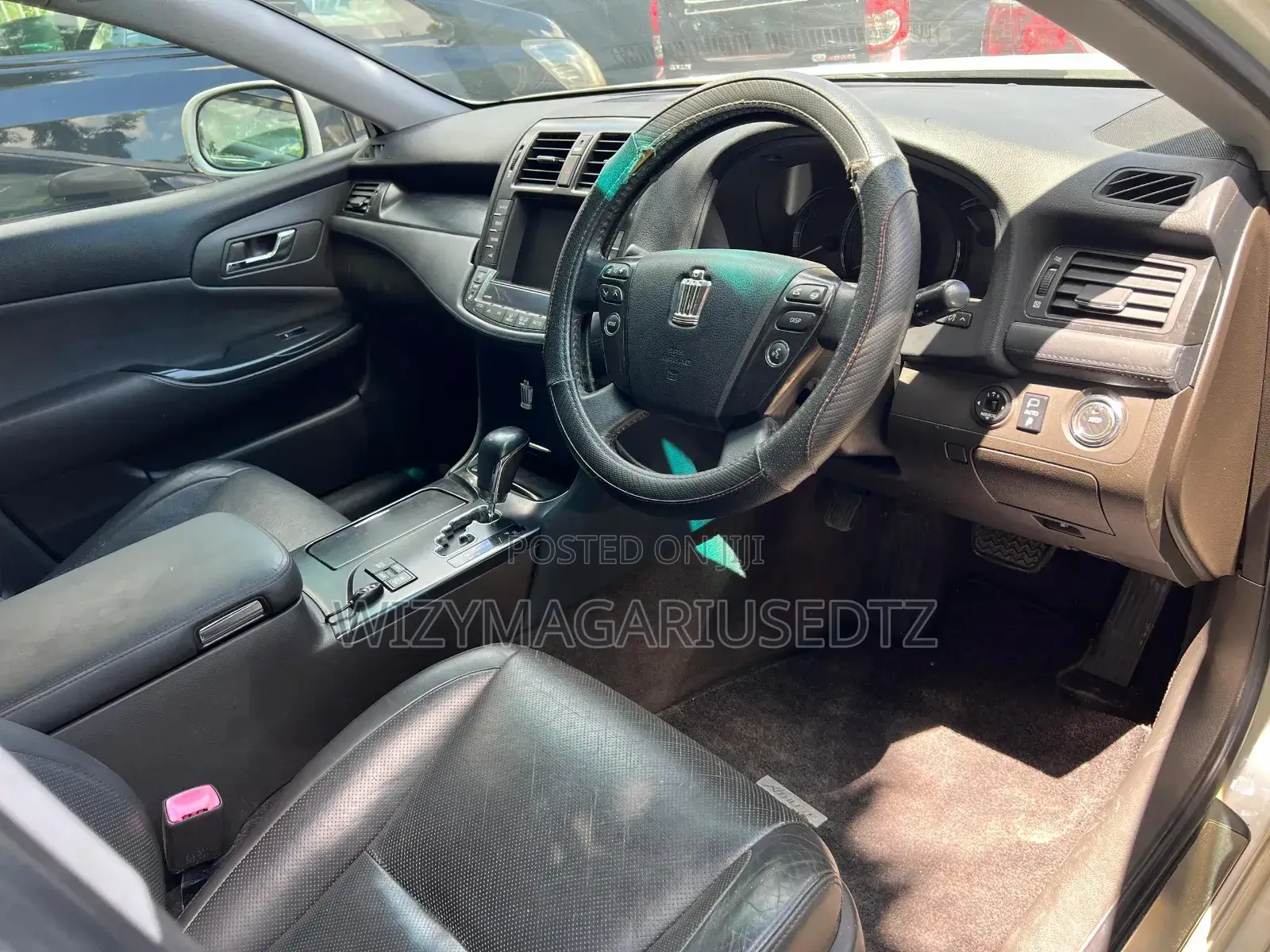 Toyota Crown 2008 White