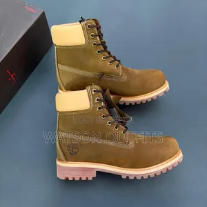 Men's Boot Shoes With Very Very Rare and Special Colour