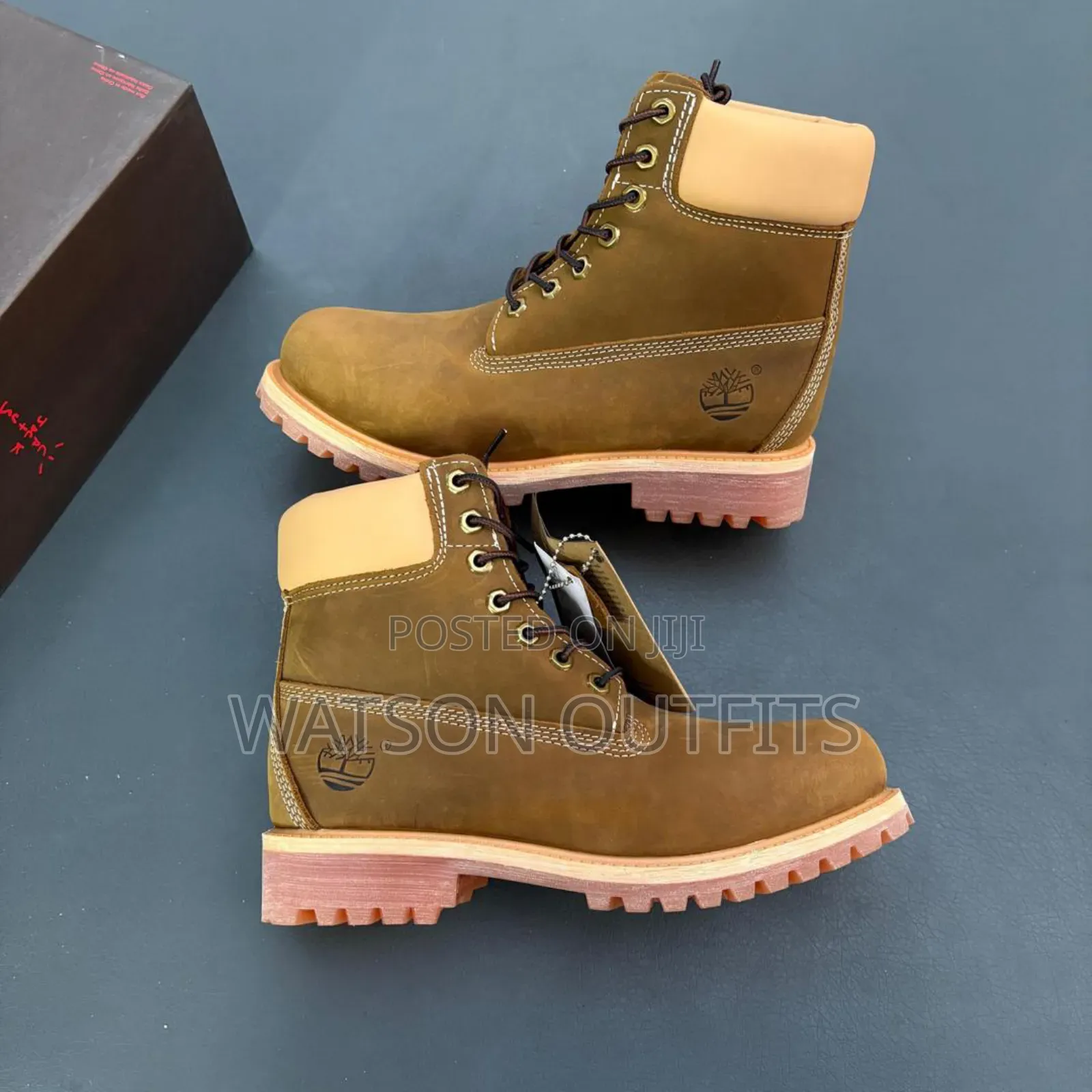 Men's Boot Shoes With Very Very Rare and Special Colour