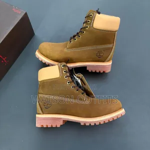 Men's Boot Shoes With Very Very Rare and Special Colour