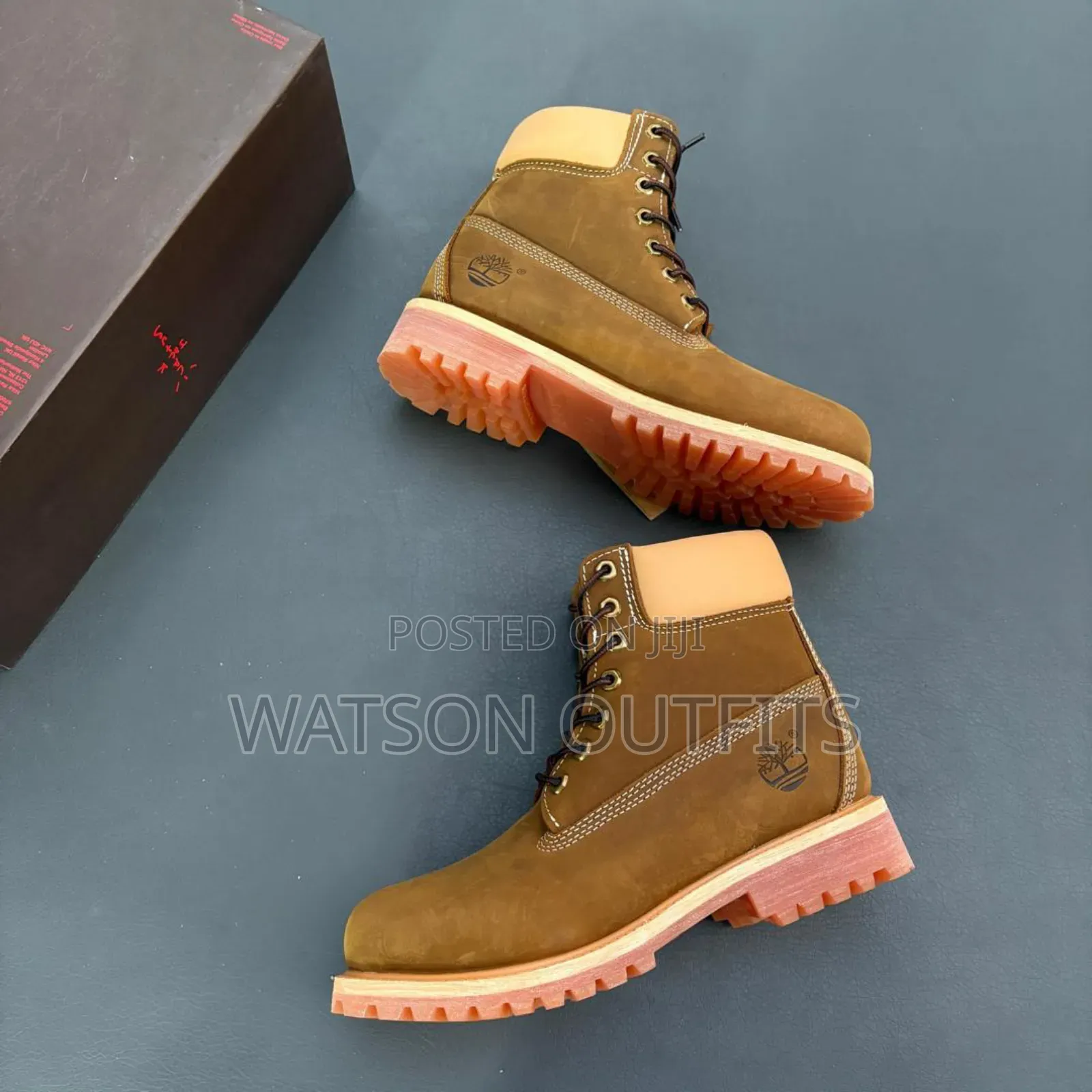 Men's Boot Shoes With Very Very Rare and Special Colour