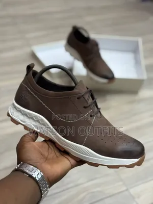 Very Classic Low Cut Shoes or Footwears or Viatu Casual and Smart