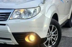 Subaru Forester 2009 Pearl