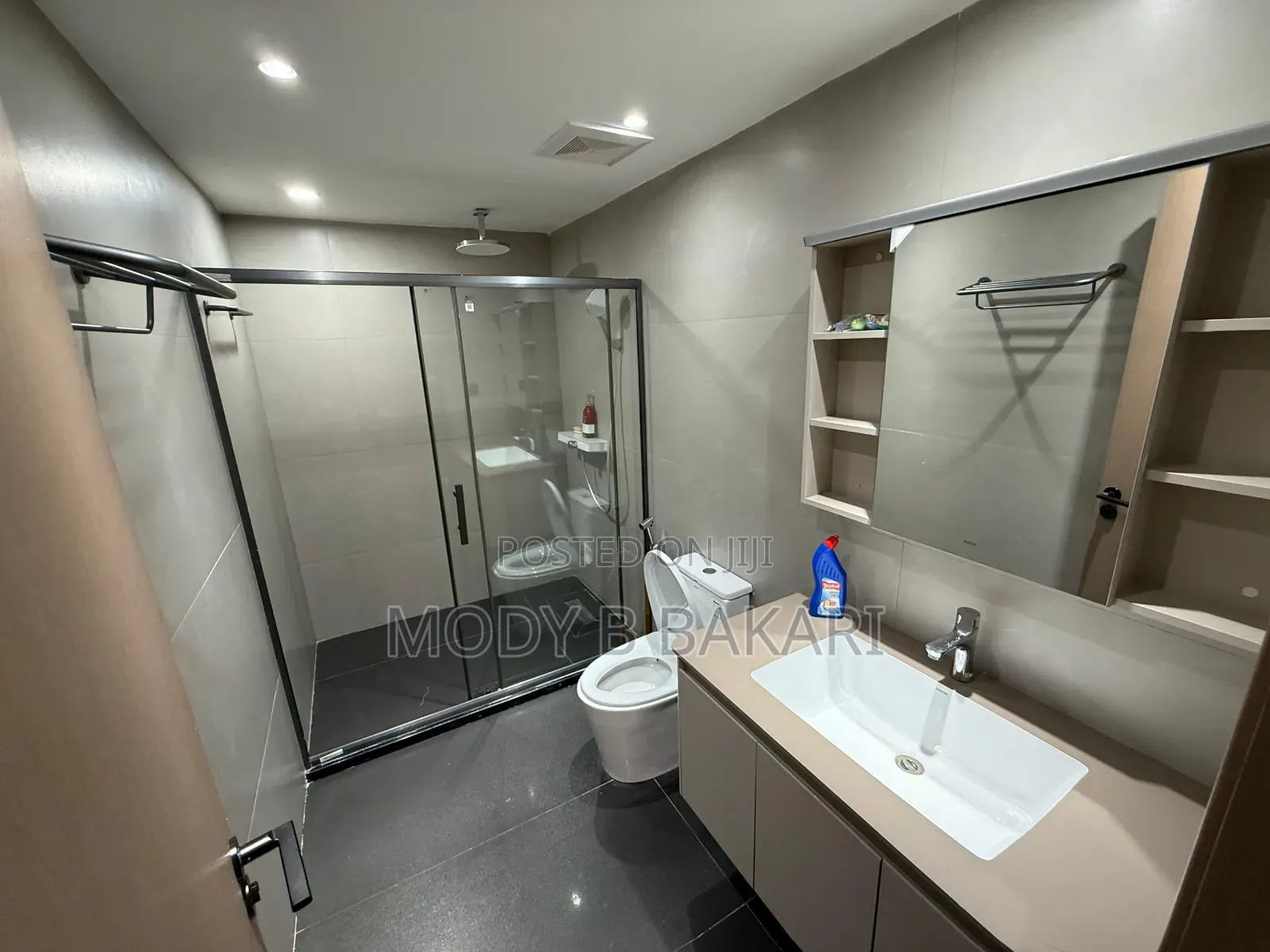 Furnished 3bdrm Apartment in Oyster Bay for rent