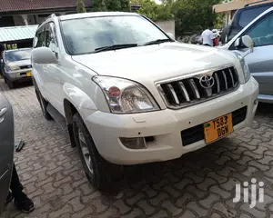 Toyota Land Cruiser Prado 2007 White
