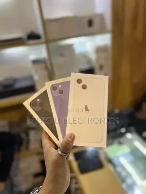 New Apple iPhone 13 128 GB White