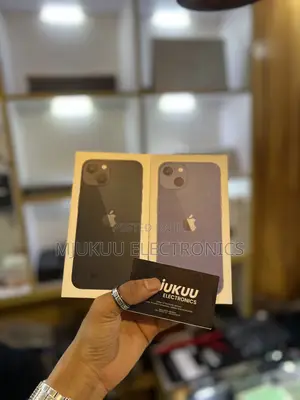 New Apple iPhone 13 128 GB White