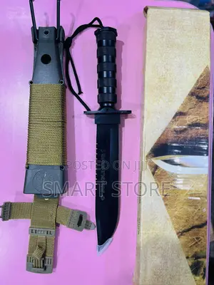 Stainless Steel Portable Tactical Knife With Scabbard
