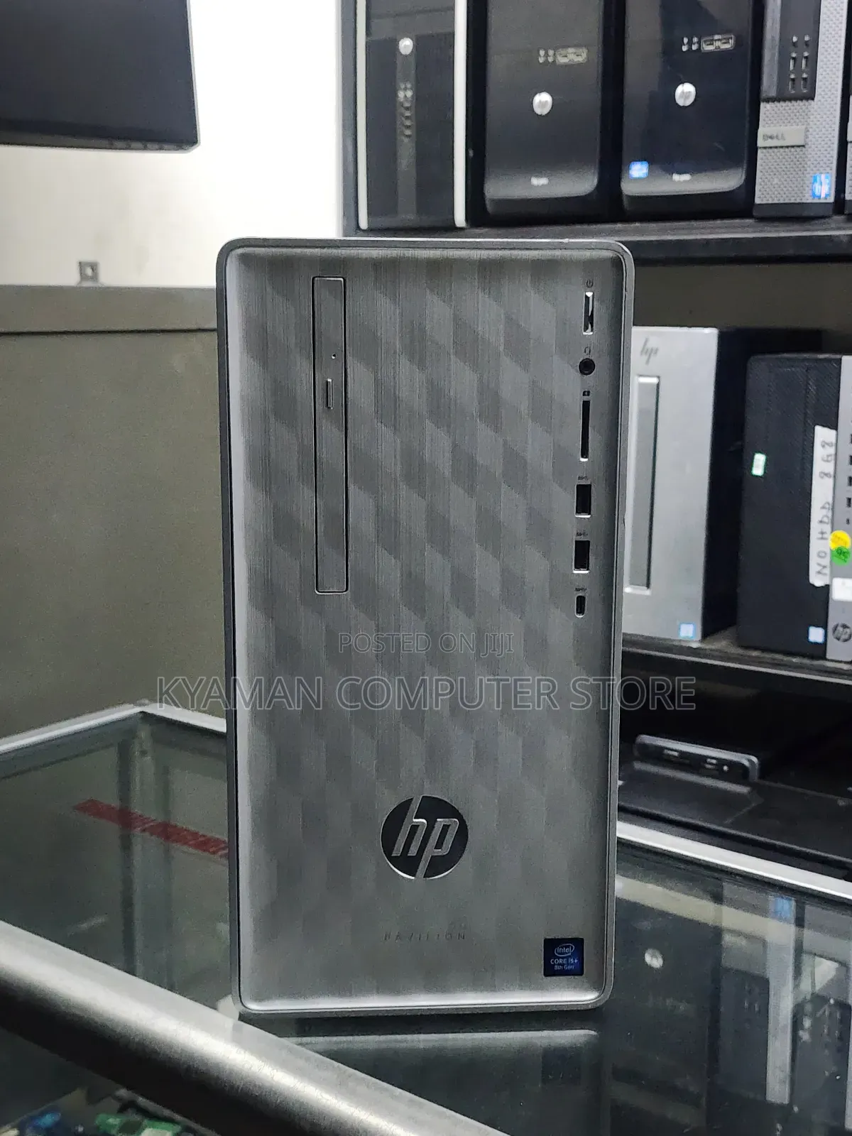 Desktop Computer HP Pavilion 590 8GB Intel Core I5 SSD 256GB