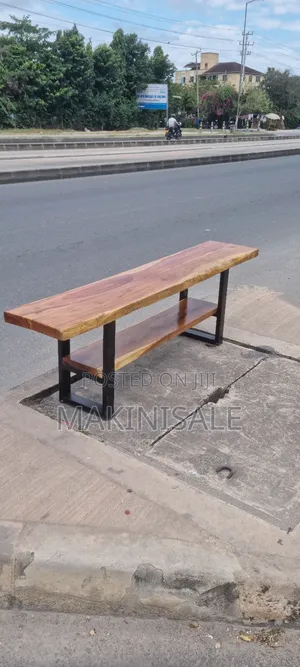 Meza Na Coffee Table Nzuri Sana