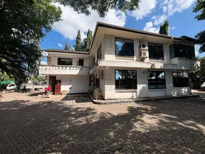 9bdrm House in Mikocheni for sale