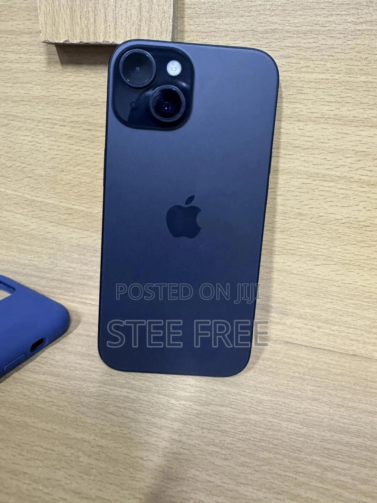 Apple iPhone 15 128 GB Gray