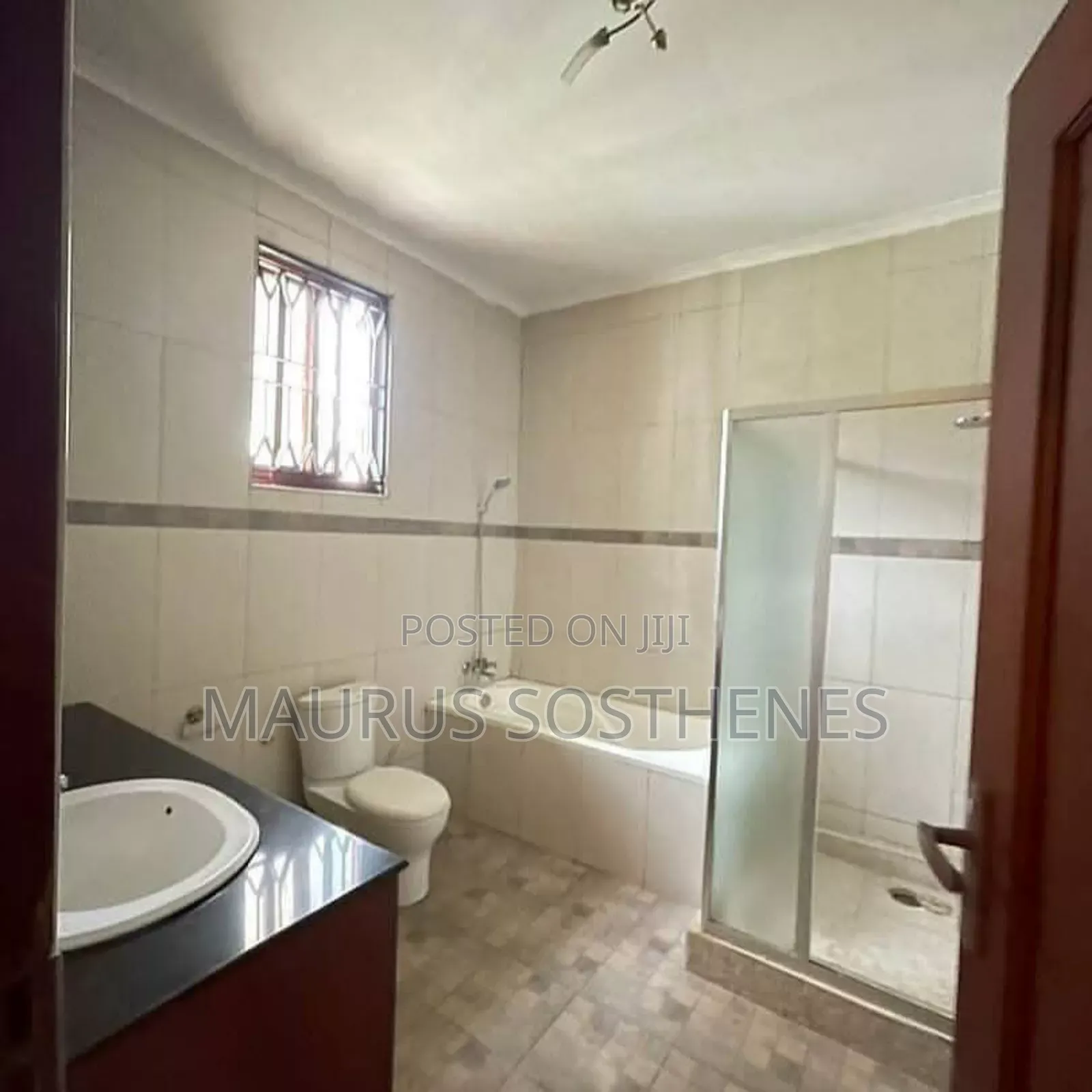 5bdrm Bungalow in Salasala, Kunduchi for sale