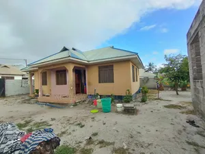 3bdrm House in Mchakama, Ukonga for sale