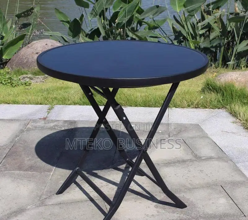Round Table