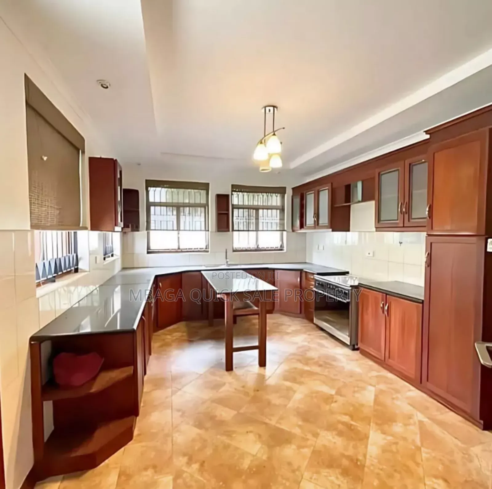 5bdrm House in Mbezi Salasala for sale