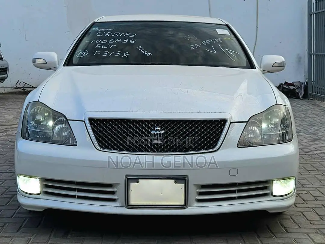 Toyota Crown 2007 White