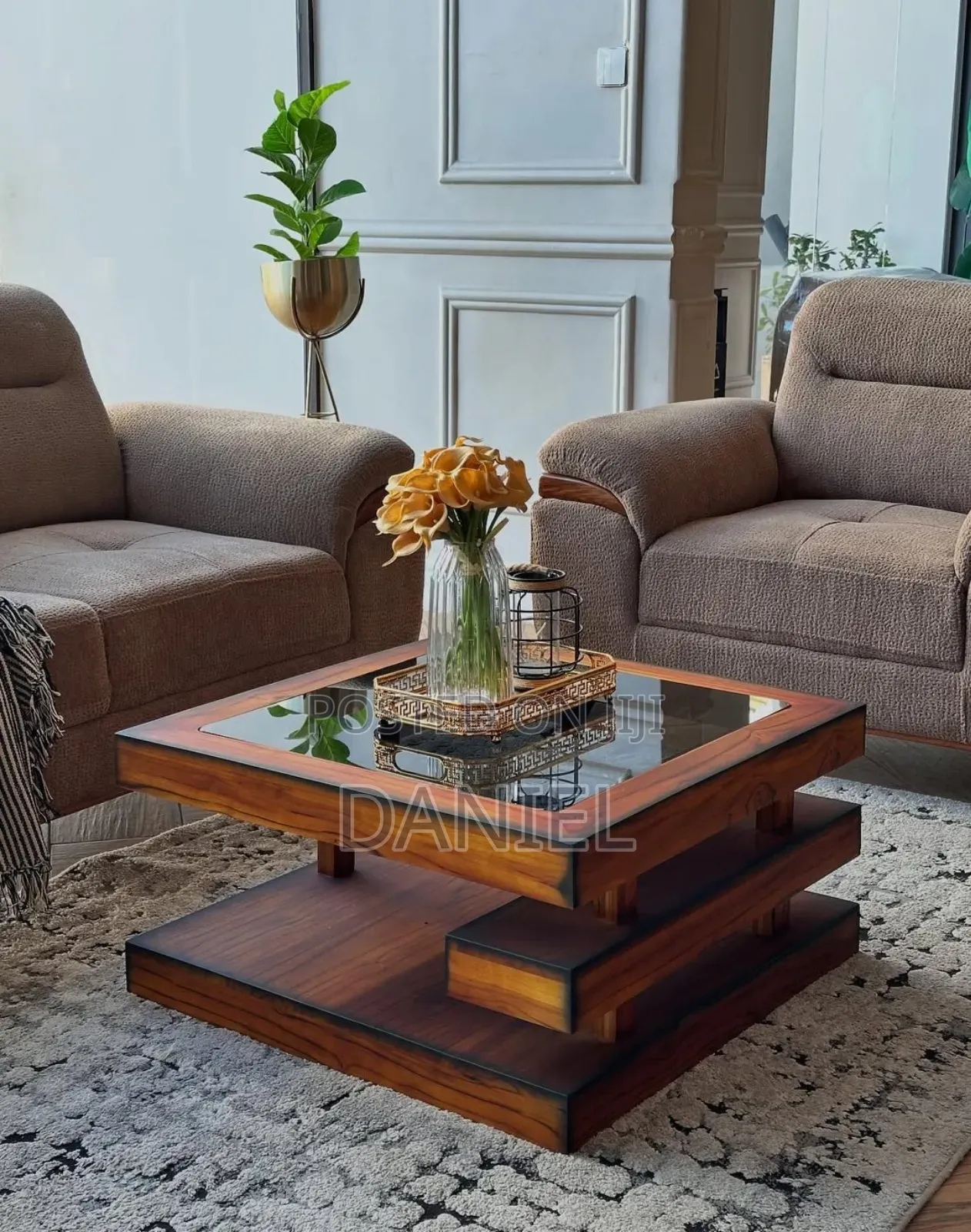 Coffee Table Yenye Kioo Juu Mbao Ngumu