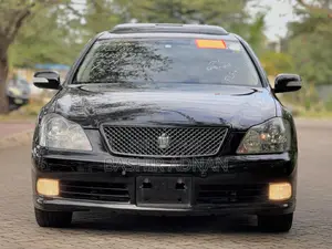 Toyota Crown 2005 Matt Black