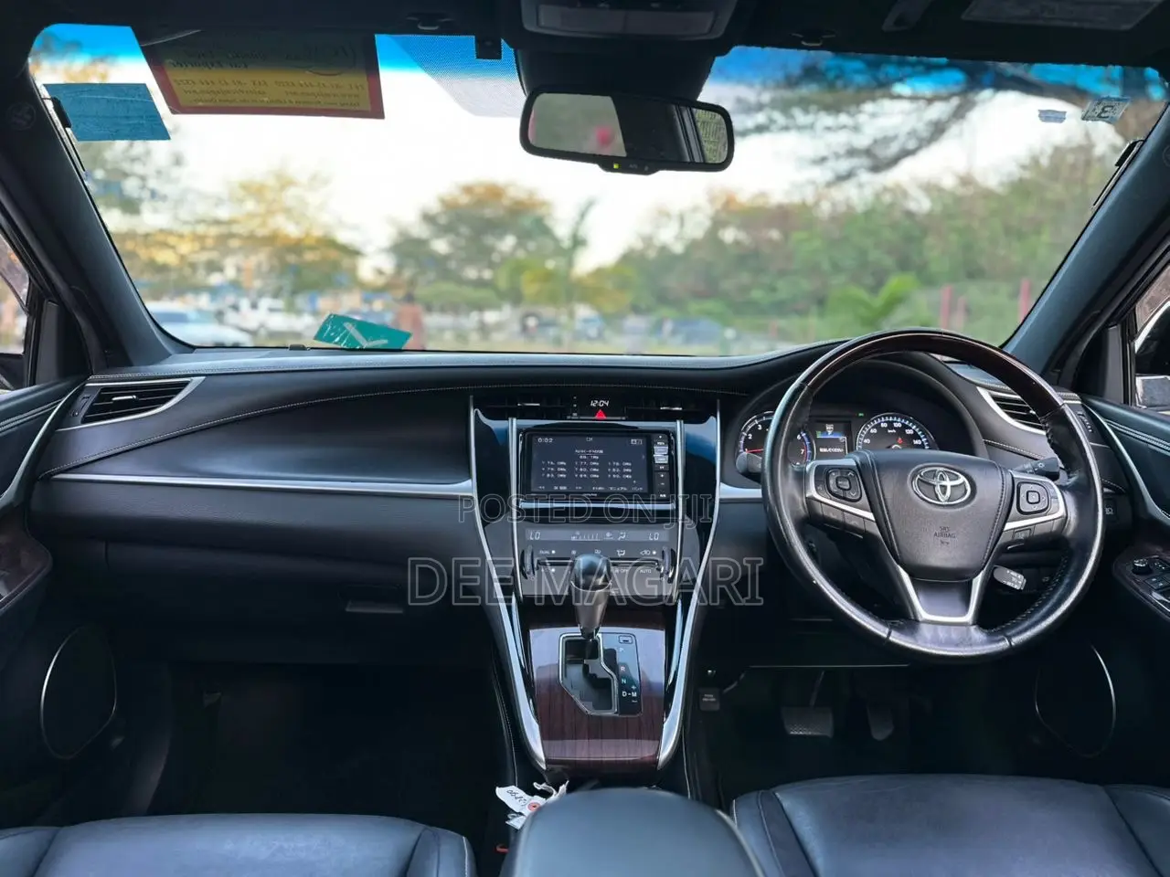 Toyota Harrier 2.0 2015 White
