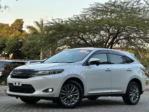 Toyota Harrier 2.0 2015 White