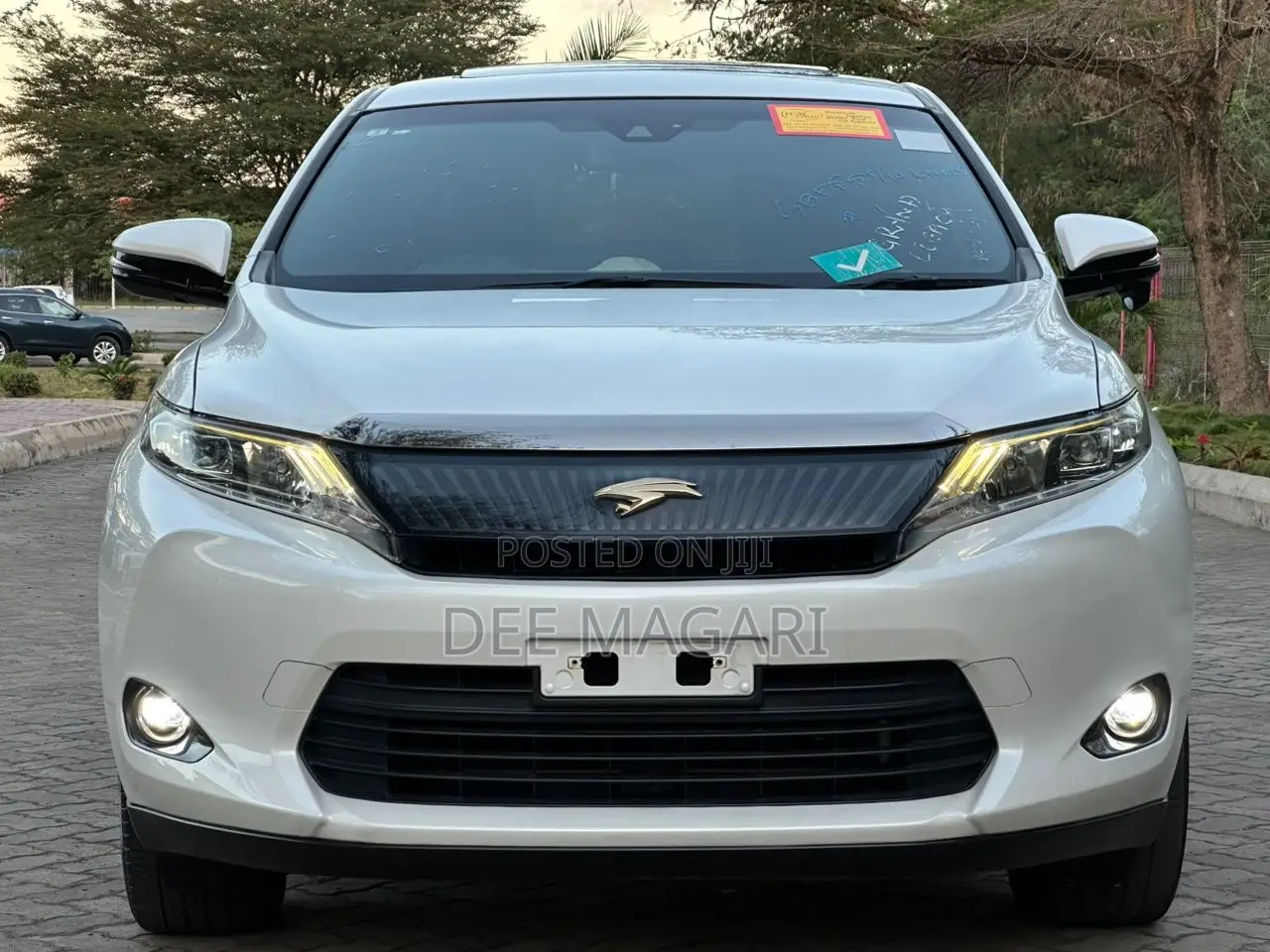Toyota Harrier 2.0 2015 White