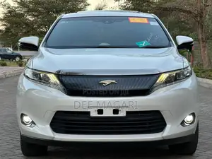 Toyota Harrier 2.0 2015 White