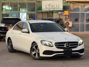 Mercedes-Benz E220 2017 White