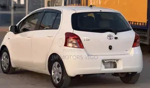 Toyota Vitz 2009 White