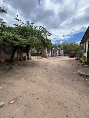 3bdrm House in Madale Kontena, Goba for sale