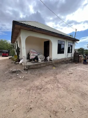 3bdrm House in Madale Kontena, Goba for sale