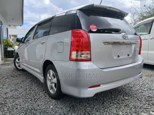Toyota Wish 2008 Silver