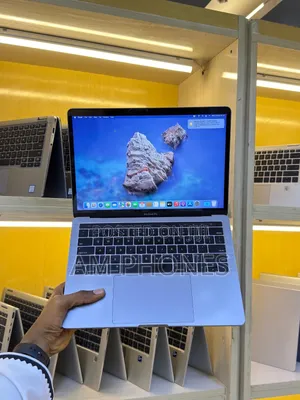 Laptop Apple MacBook Pro 2019 16GB Intel Core I5 SSD 512GB